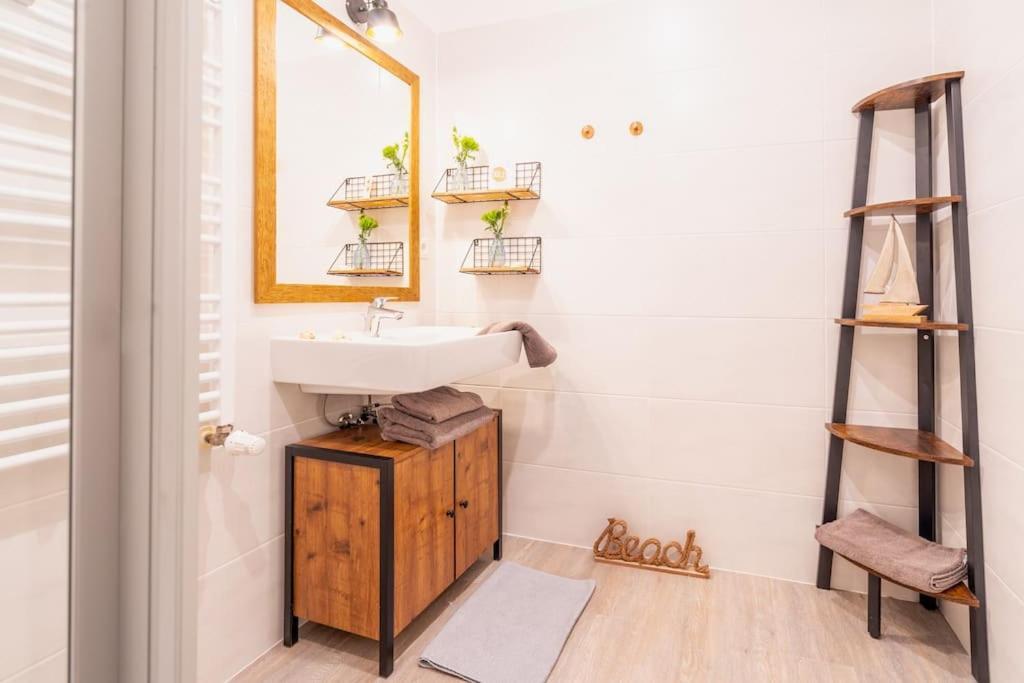 App 2 Stylische Surfoase Am Wasser Dranske Ngoại thất bức ảnh